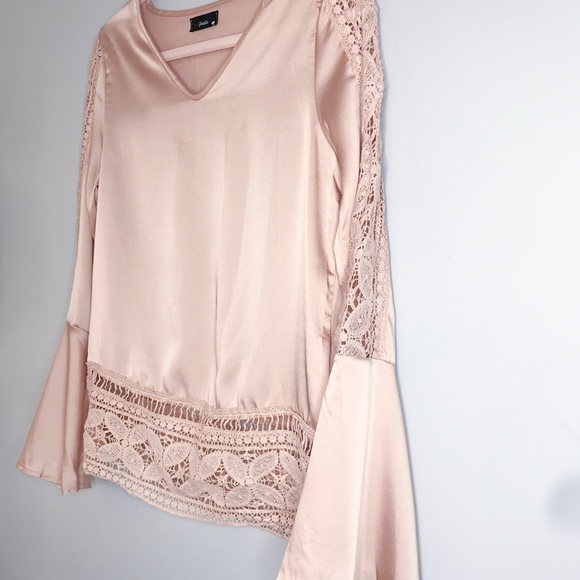 Fridda Lace Blouse - Picture 3 of 8